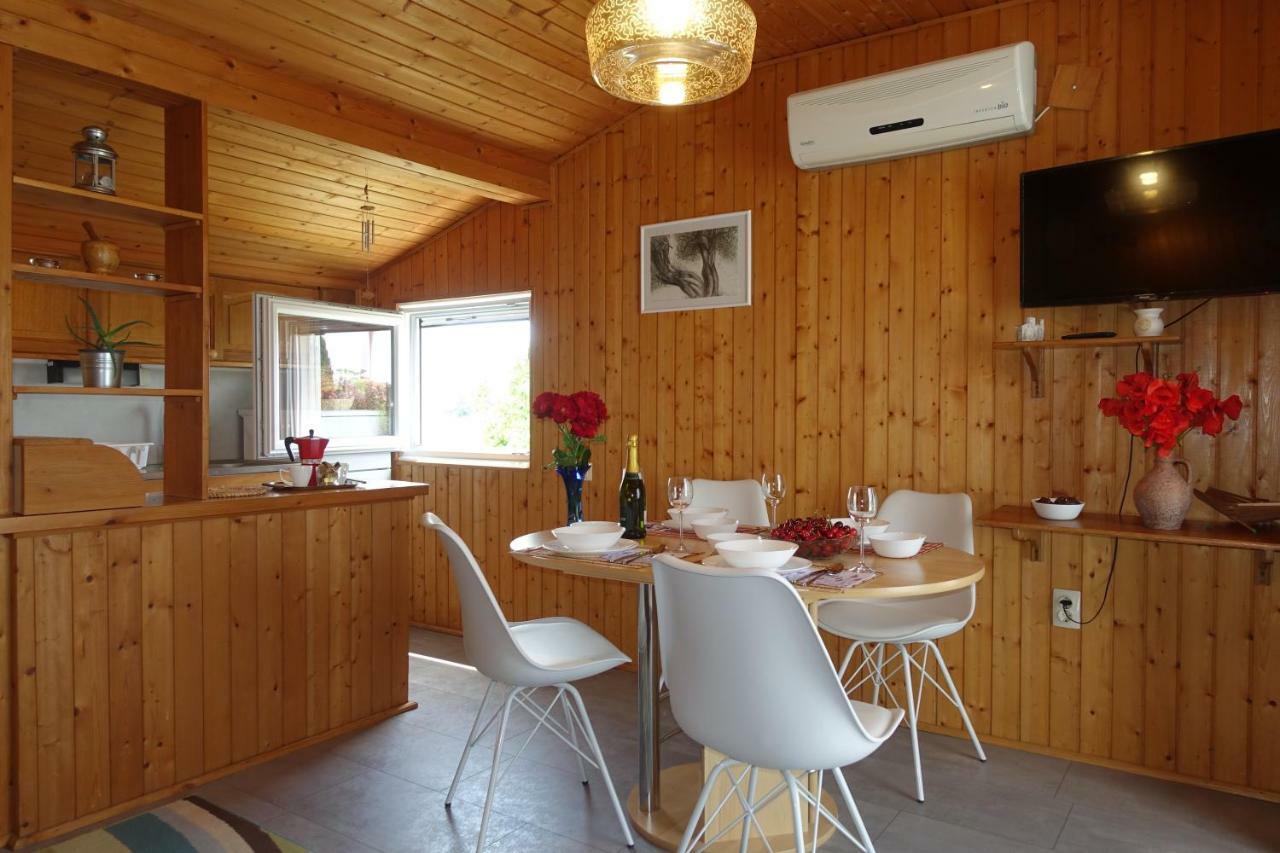 Apartman Joy Nin Exterior foto